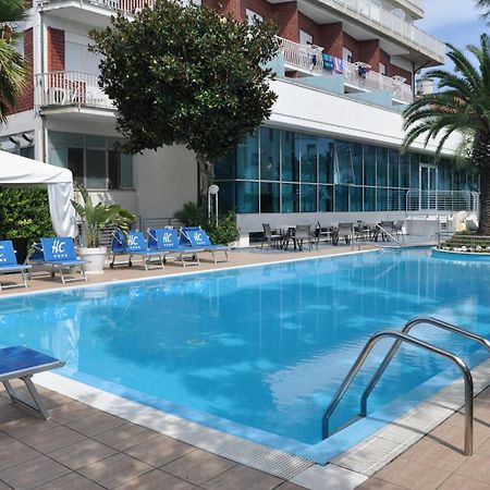 Hotel Haus Charlotte 산베네데토델트론토 외부 사진