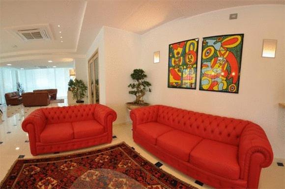 Hotel Haus Charlotte 산베네데토델트론토 외부 사진